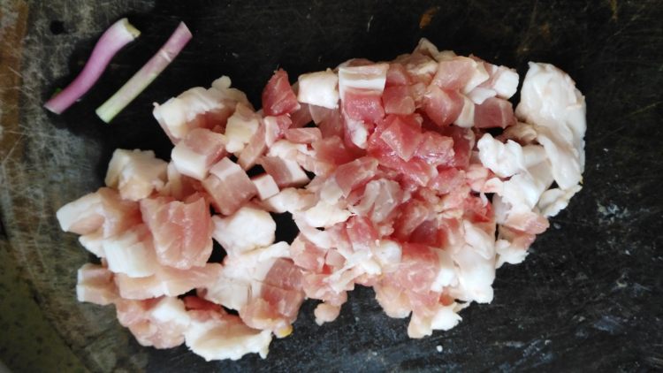 豆腐炒肉丁步骤2
