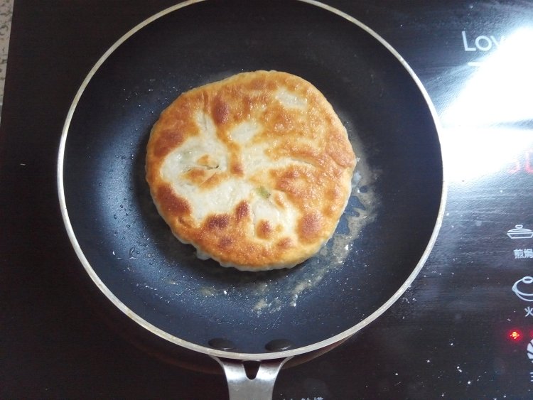 韭菜鸡蛋发面饼步骤11