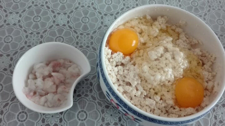 豆腐虾仁羹步骤3