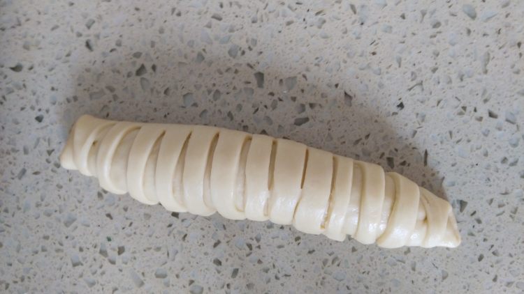 山药泥毛毛虫步骤7