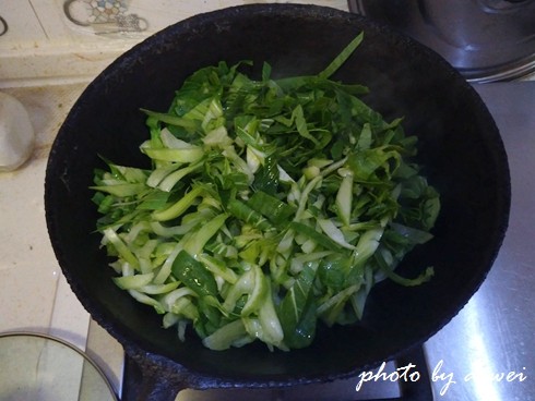 肉末香干油菜丝步骤7