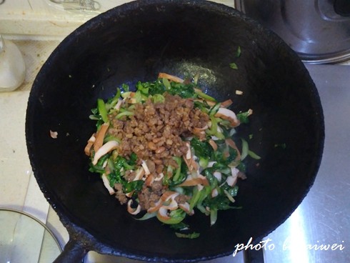 肉末香干油菜丝步骤9