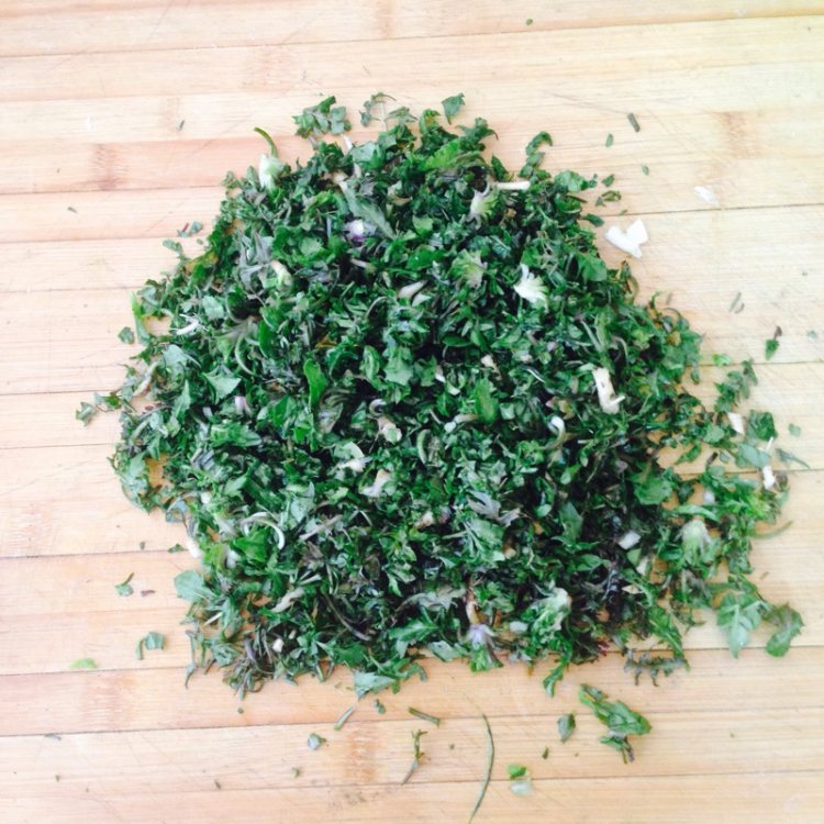 荠菜卷煎饼步骤3