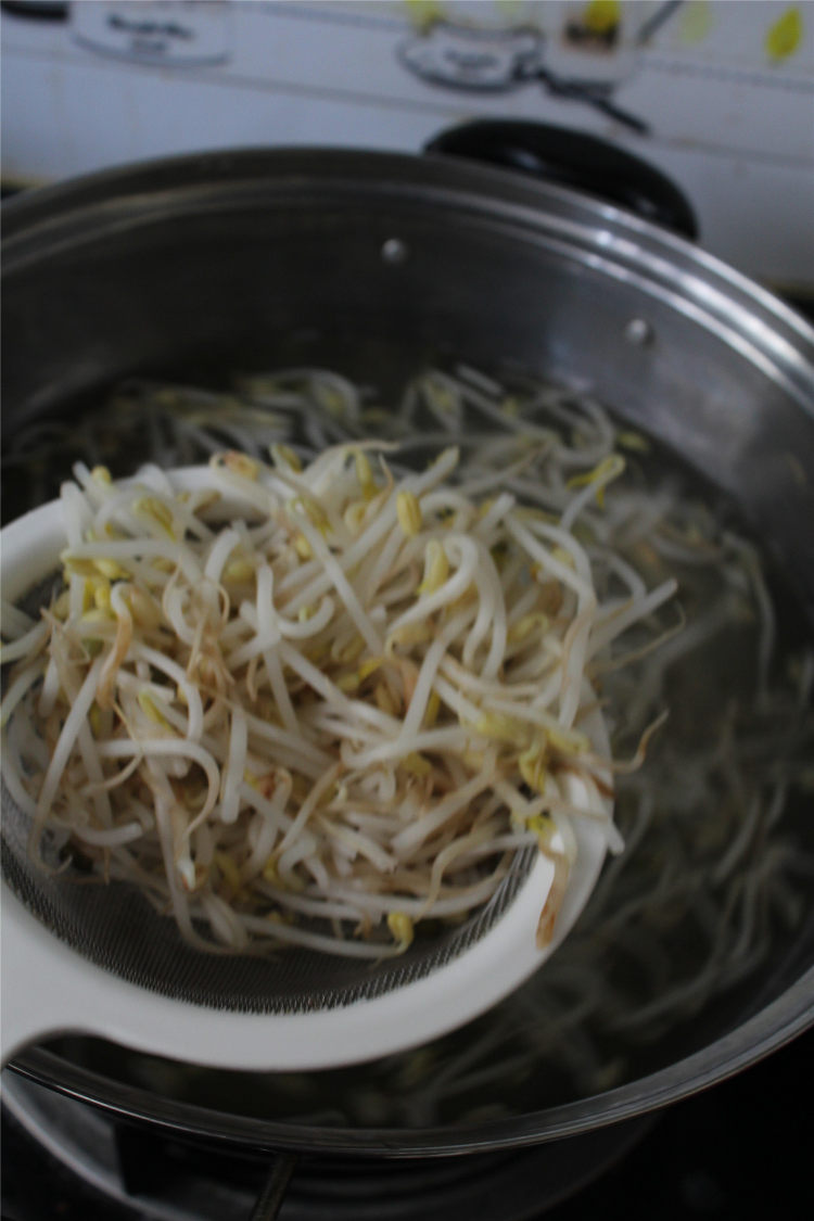 虾仁小刀面步骤5
