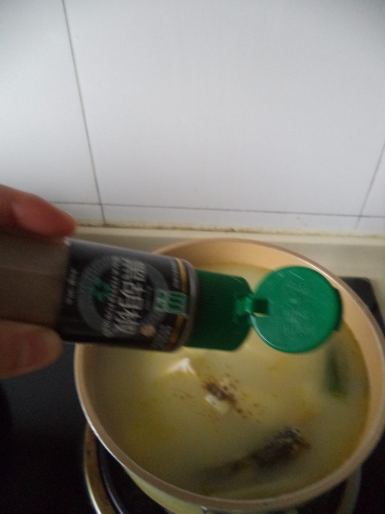 黄骨鱼豆腐汤步骤10