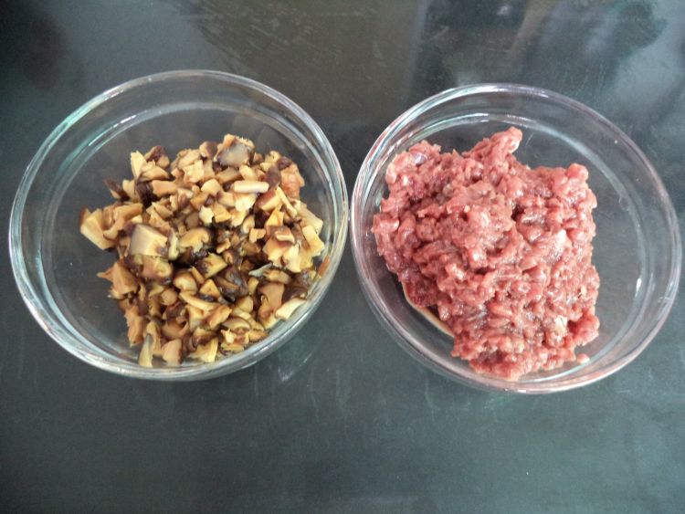 香菇牛肉羹步骤2