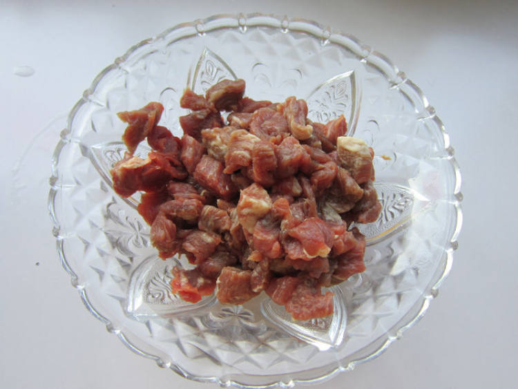蒜香牛肉粒步骤3