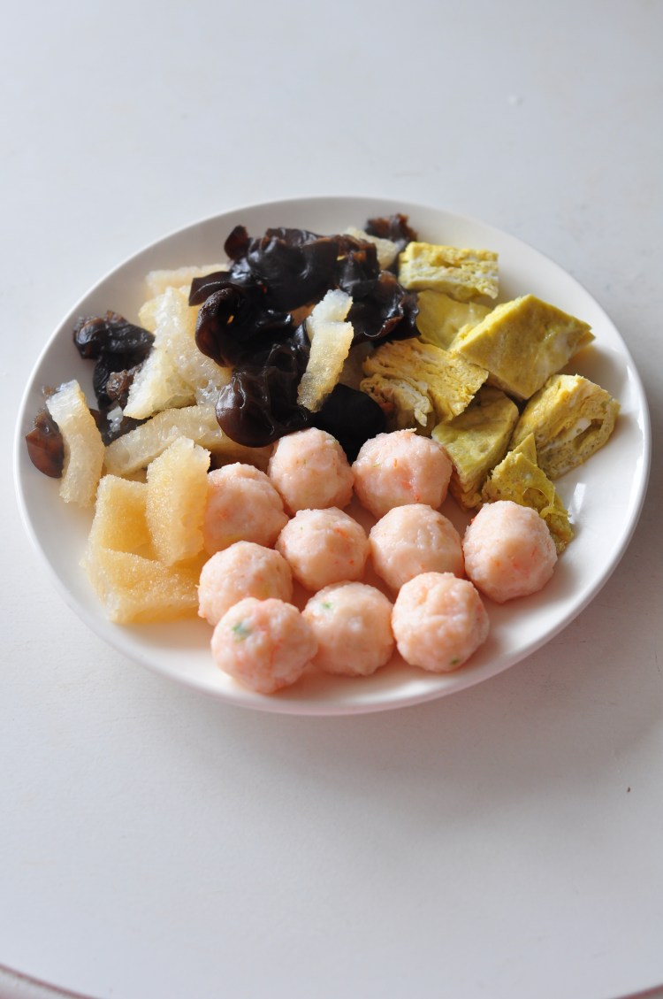 虾圆厚蛋汤步骤5