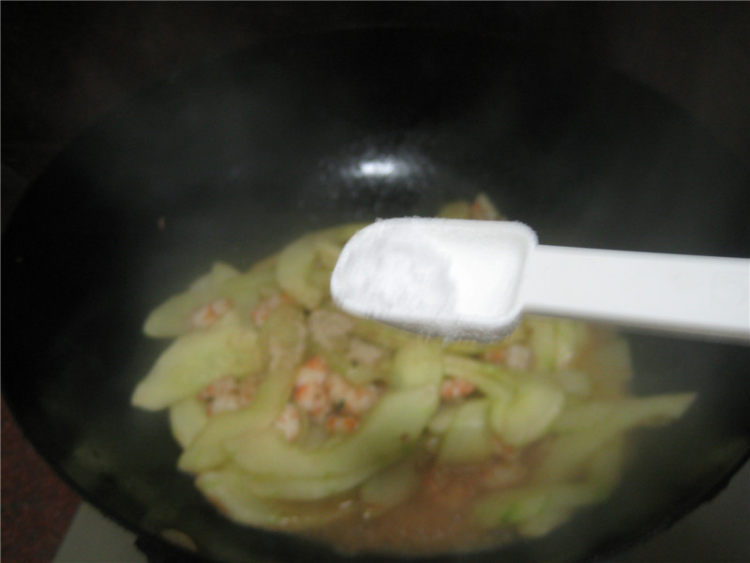 清炒虾仁黄瓜步骤8