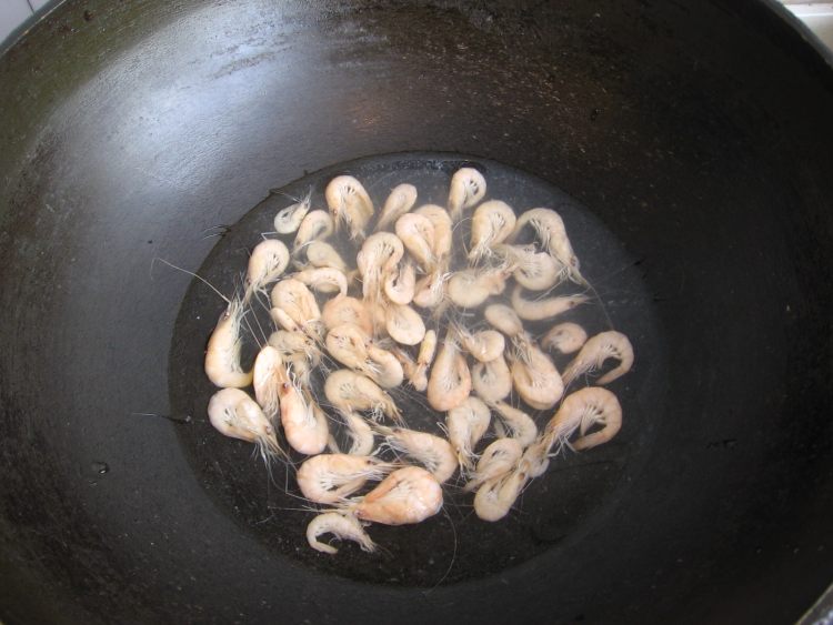 白菜拌虾步骤7
