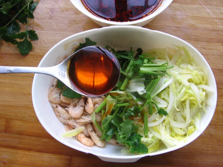 白菜拌虾步骤9