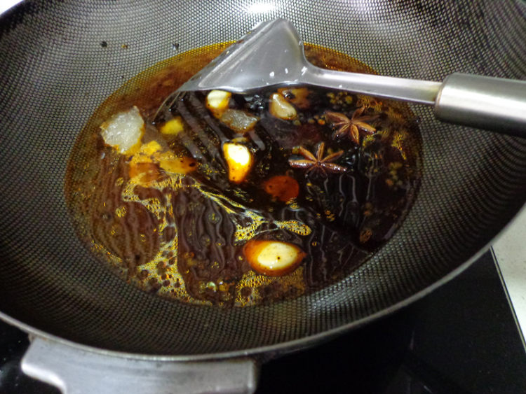 黄豆烧凤爪步骤6