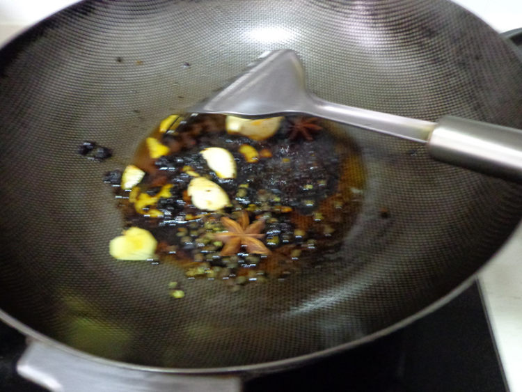 黄豆烧凤爪步骤5