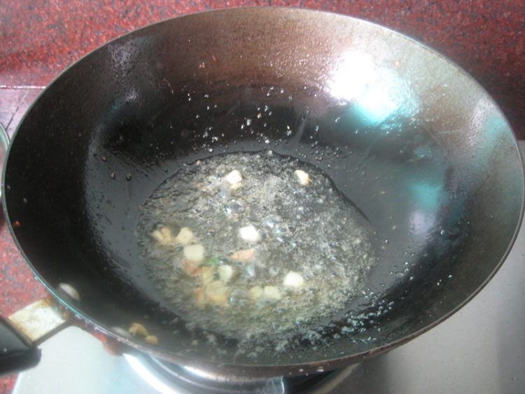 白菜虾仁步骤7