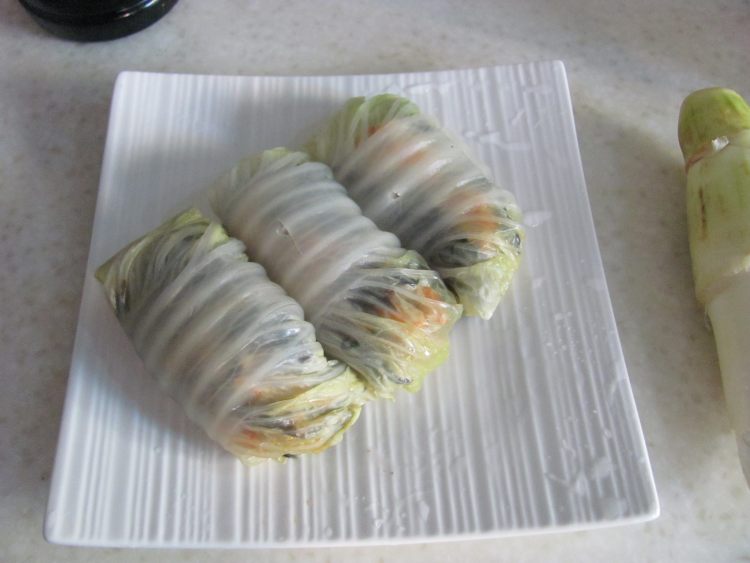 白菜虾仁卷步骤9