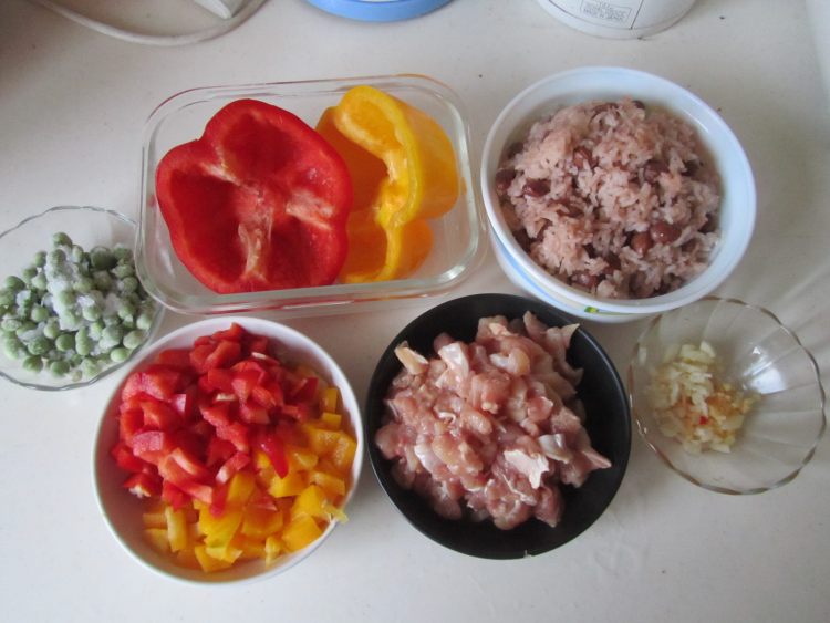 彩椒鸡丁红豆饭步骤4