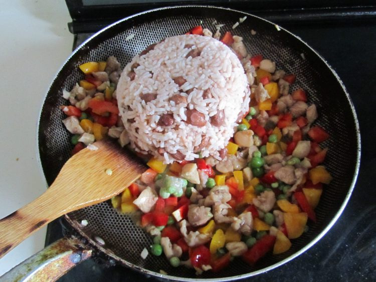 彩椒鸡丁红豆饭步骤9