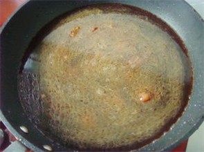黄豆焖猪脚步骤9