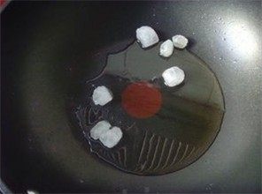 黄豆焖猪脚步骤6