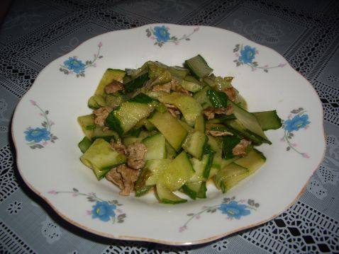 肉炒黄瓜片步骤8