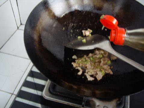 肉炒黄瓜片步骤6