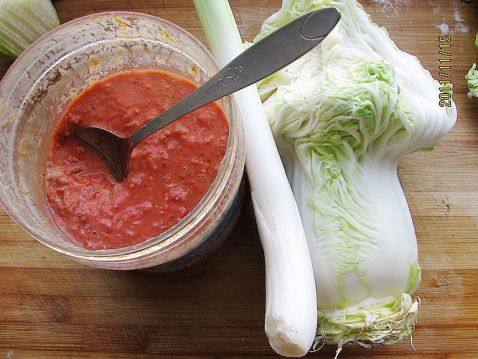 虾酱炒白菜步骤1