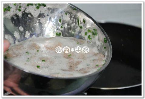 蛋白炒虾仁步骤6