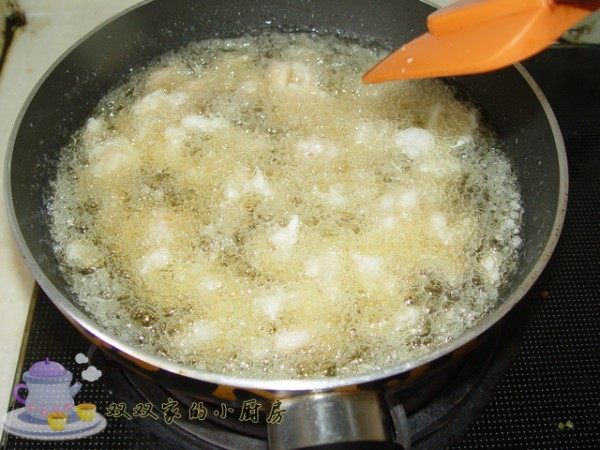 滑蛋虾仁步骤2