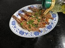 蒜蓉粉丝大明虾步骤6