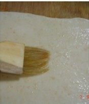 燕麦香葱芝麻卷步骤5