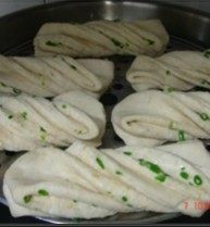 燕麦香葱芝麻卷步骤11