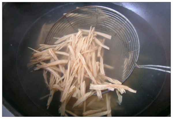 菠菜粉丝拌腐竹步骤4