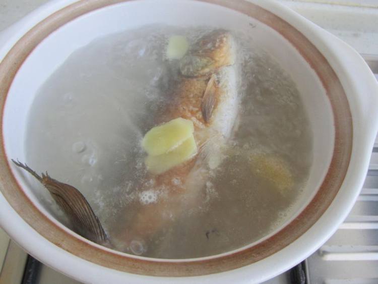 解密舌尖2   红枣鲫鱼步骤7