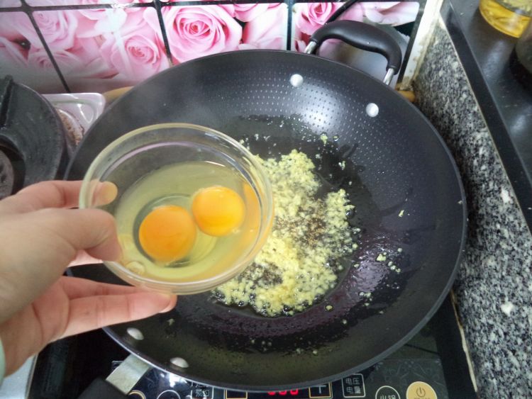 月子姜炒饭步骤5