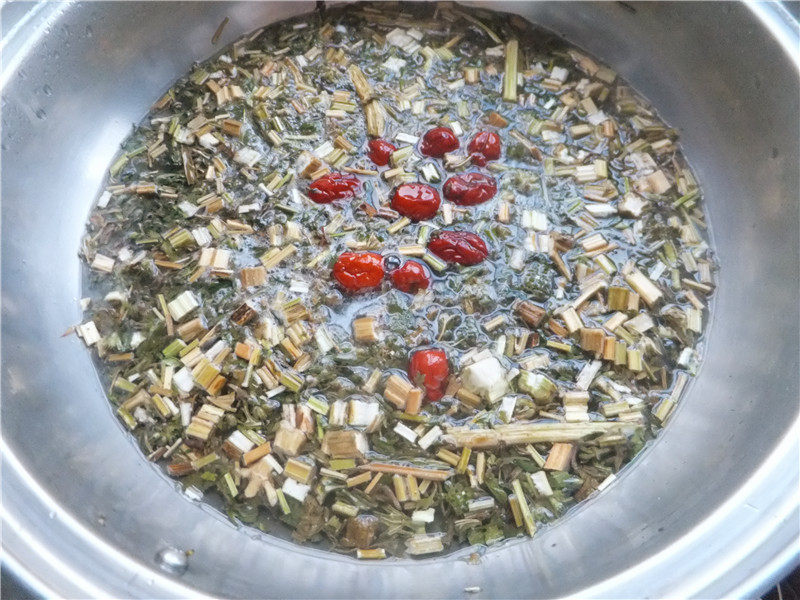 益母草荷包蛋汤步骤4