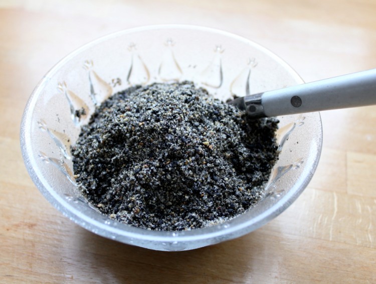核桃仁芝麻糯米粥步骤5