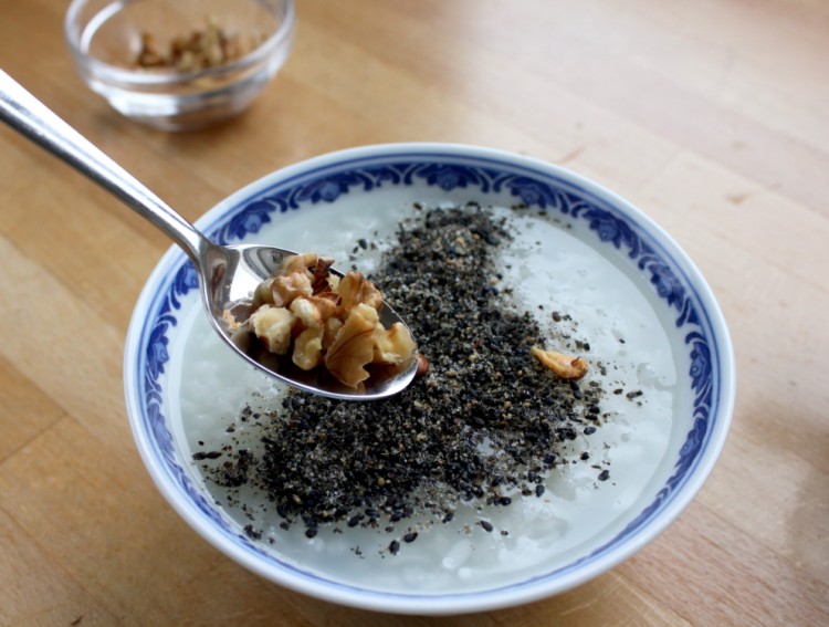 核桃仁芝麻糯米粥步骤10