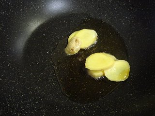 麻油鸡汤步骤6
