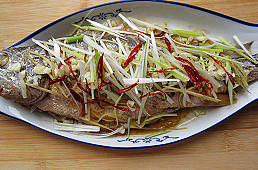 葱油黄花鱼步骤11