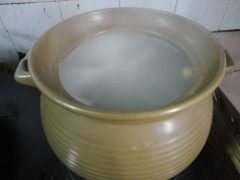 白果腐竹猪肚汤步骤10