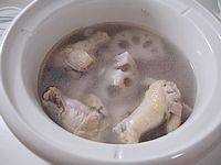 莲藕炖鸡汤步骤8