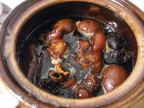 猪脚姜醋蛋步骤7