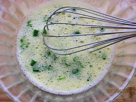 蛋饼生菜火腿卷步骤3