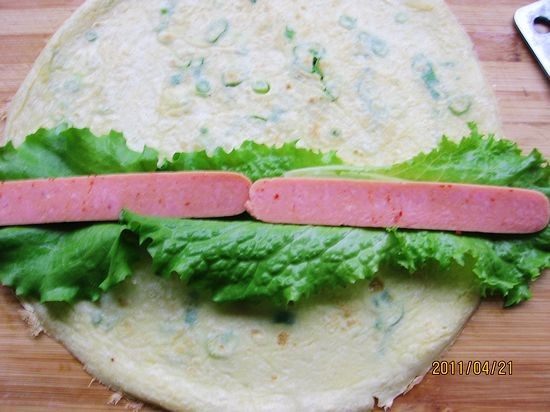 蛋饼生菜火腿卷步骤8