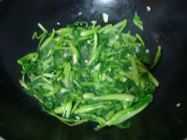 蒜末青菜步骤5