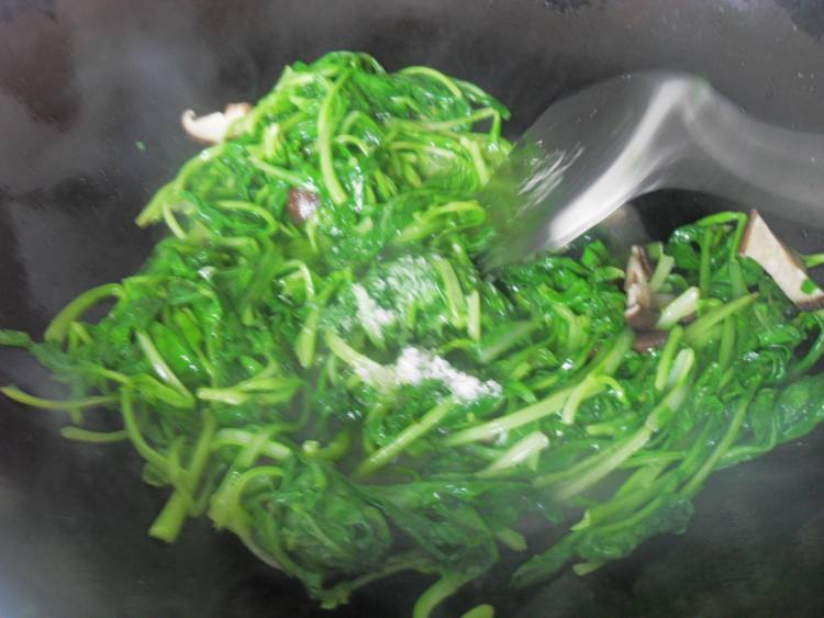 香菇青菜步骤4