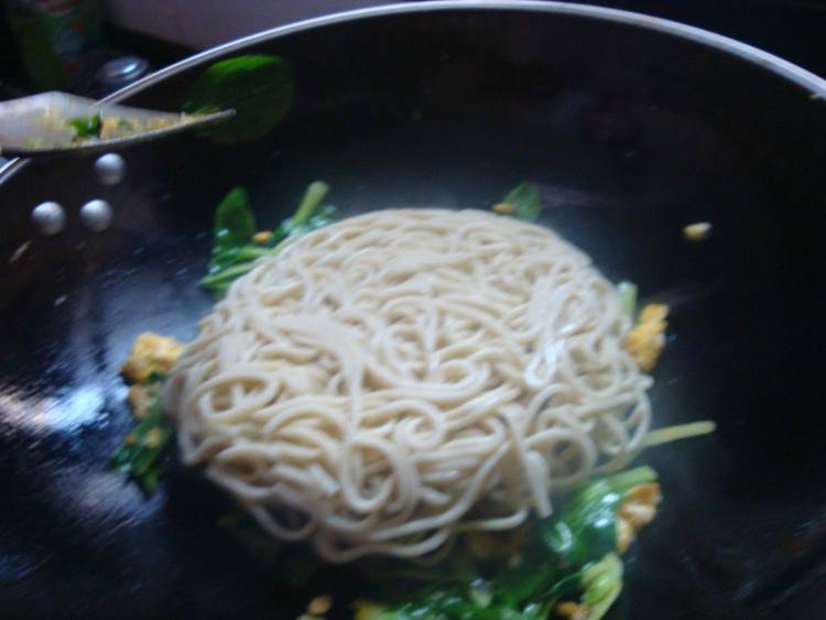 青菜鸡蛋面步骤5