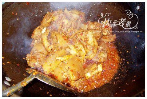 糍粑辣子排骨肉皮步骤12