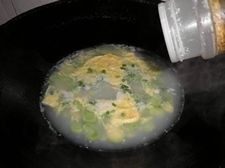 嫩豆瓣蛋花汤步骤6