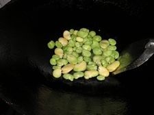 嫩豆瓣蛋花汤步骤3